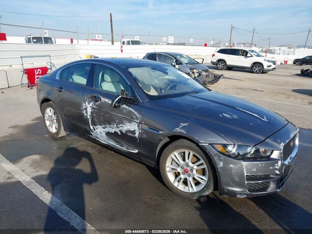 2017 JAGUAR XE SAJAD4BG9HA949256 Photo 5