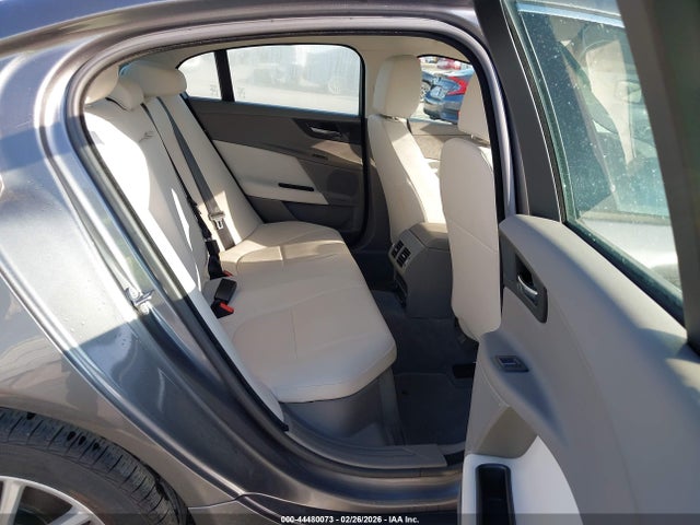 2017 JAGUAR XE SAJAD4BG9HA949256 Photo 7