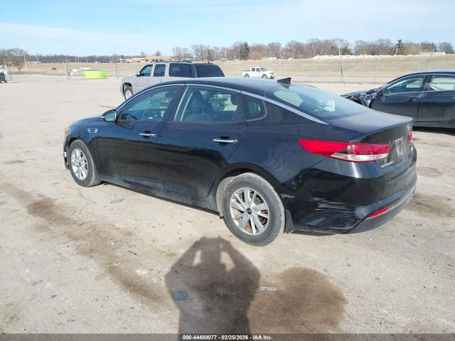 2017 KIA OPTIMA KNAGT4L30H5132643 Photo 2