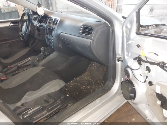 Aukcja sprzedaży 2015 Volkswagen Jetta 1.8t Se, vin: 3VWD07AJXFM261950, numer aukcji: 44480081