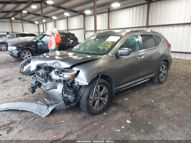 Nissan Rogue Sl 2017 5N1AT2MT4HC824570 Image 2