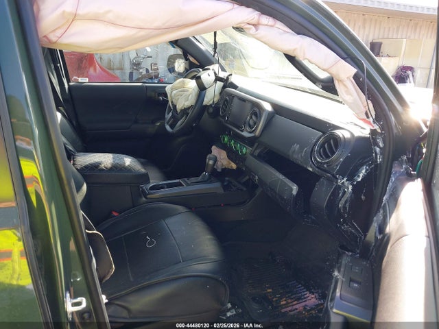 3TMCZ5AN6MM453021 Toyota Tacoma Trd Off-road