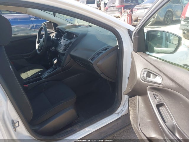 2017 FORD FOCUS 1FADP3F24HL216408 Photo 4