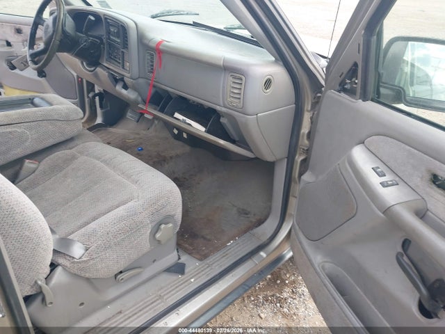 1999 CHEVROLET SILVERADO 1500 2GCEC19TXX1146002 Photo 4