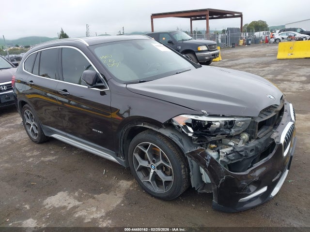 2016 BMW X1 WBXHT3C35G5F64957