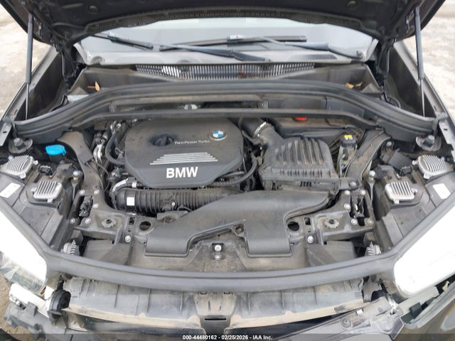 2016 BMW X1 WBXHT3C35G5F64957 Photo 9