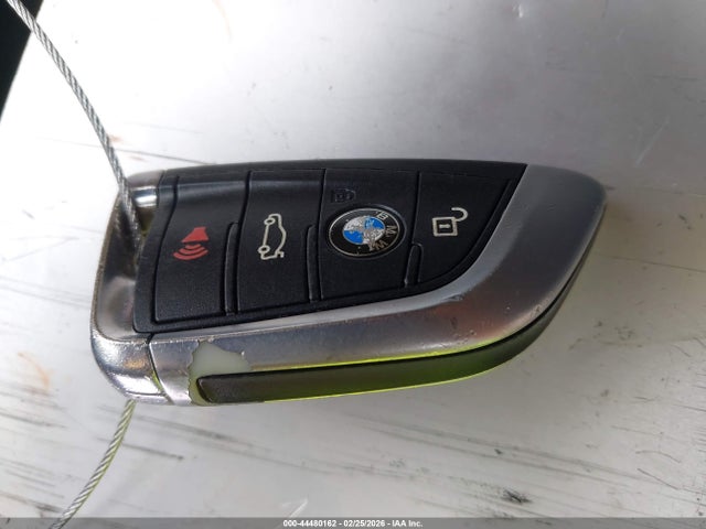 2016 BMW X1 WBXHT3C35G5F64957 Photo 10