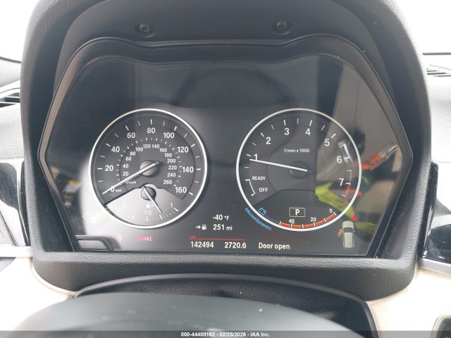 2016 BMW X1 WBXHT3C35G5F64957 Photo 6