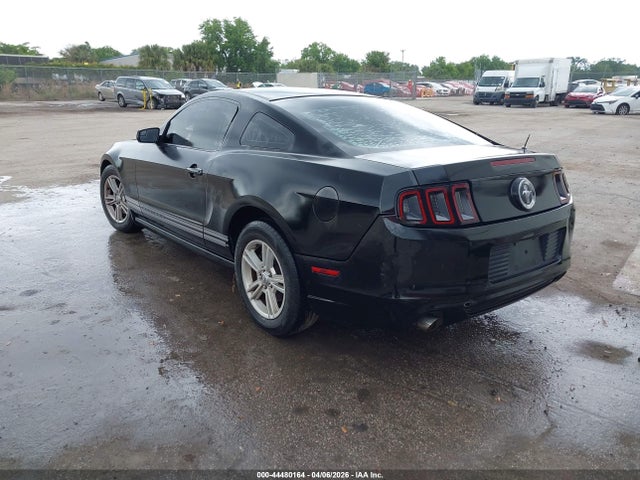 2014 FORD MUSTANG 1ZVBP8AMXE5265567 Photo 2