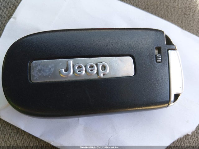 44480180 :رقم المزاد ، 1C4PJLLB5KD220076 vin ، 2019 Jeep Cherokee Latitude Plus Fwd مزاد بيع
