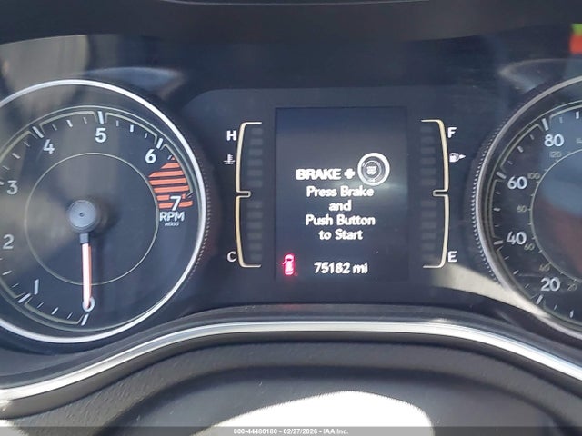 44480180 :رقم المزاد ، 1C4PJLLB5KD220076 vin ، 2019 Jeep Cherokee Latitude Plus Fwd مزاد بيع