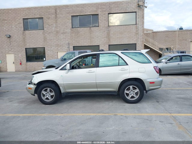 Продажа на аукционе авто 2000 Lexus Rx 300, vin: JT6HF10U1Y0158621, номер лота: 44480232