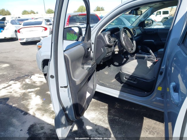 3TMAZ5CN5LM140027 Toyota Tacoma Sr5 V6