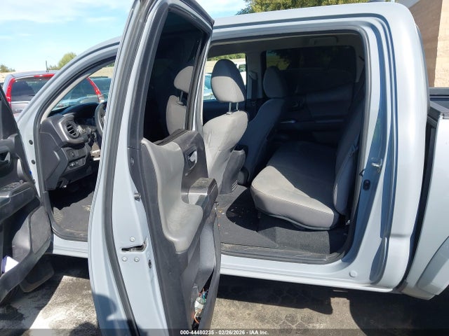 3TMAZ5CN5LM140027 Toyota Tacoma Sr5 V6