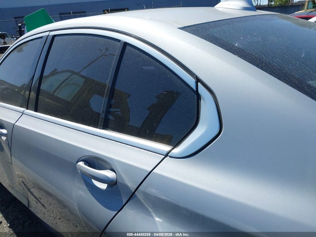 WBA5R1C03LFH85712 BMW 330I