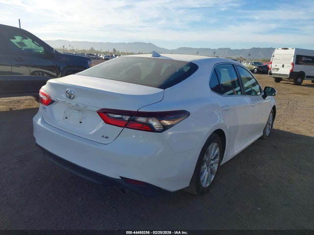 4T1C11AKXNU623072 Toyota CAMRY LE