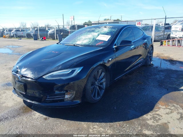 Продаж на аукціоні авто 2017 Tesla Model S 100d/60d/75d/90d/p100d, vin: 5YJSA1E28HF212163, номер лоту: 44480277
