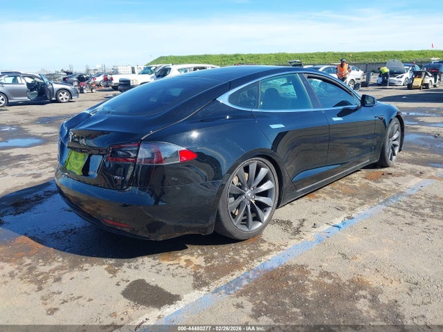 Продаж на аукціоні авто 2017 Tesla Model S 100d/60d/75d/90d/p100d, vin: 5YJSA1E28HF212163, номер лоту: 44480277