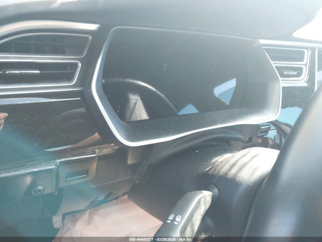 Продаж на аукціоні авто 2017 Tesla Model S 100d/60d/75d/90d/p100d, vin: 5YJSA1E28HF212163, номер лоту: 44480277