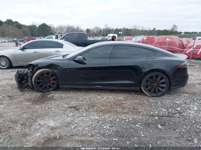 2015 Tesla Model S 70d/85d/p85d მანქანა იყიდება აუქციონზე, vin: 5YJSA1S29FF089913, აუქციონის ნომერი: 44480278