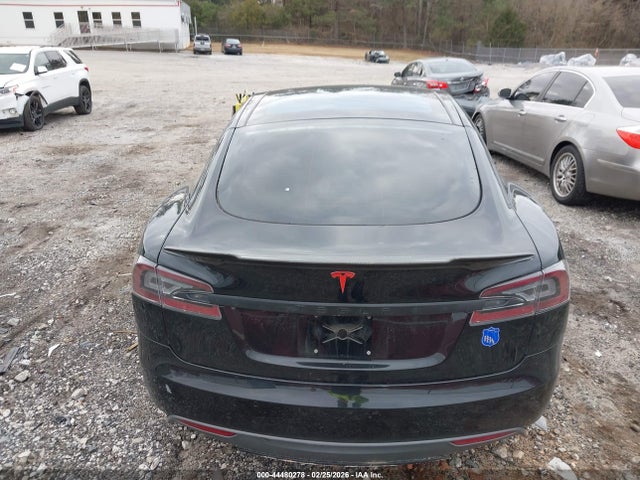 2015 Tesla Model S 70d/85d/p85d მანქანა იყიდება აუქციონზე, vin: 5YJSA1S29FF089913, აუქციონის ნომერი: 44480278