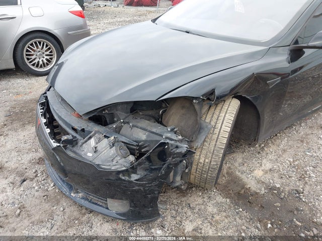 2015 TESLA MODEL S 5YJSA1S29FF089913 Photo 5