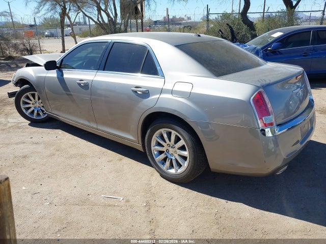 2014 CHRYSLER 300 2C3CCAAG8EH315903 Photo 2