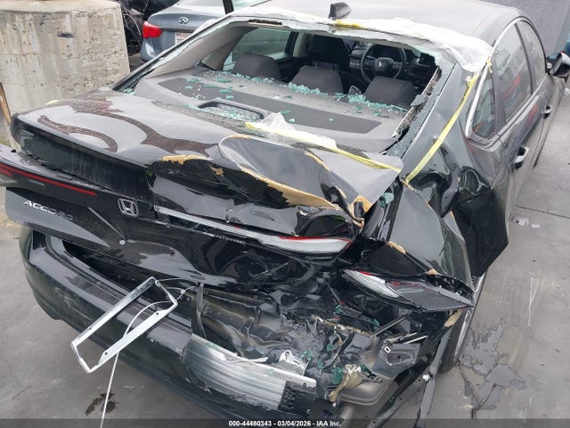 44480343 :رقم المزاد ، 1HGCY1F28SA021374 vin ، 2025 Honda Accord Lx مزاد بيع