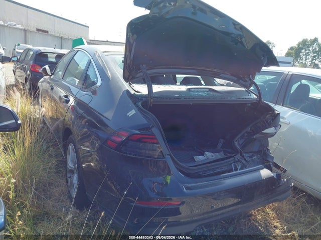 44480343 :رقم المزاد ، 1HGCY1F28SA021374 vin ، 2025 Honda Accord Lx مزاد بيع