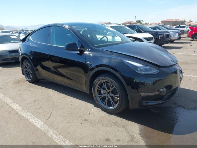 2025 TESLA MODEL Y 7SAYGDED7SF319842 Photo 0