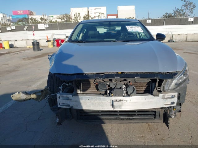 1N4BL4CV9KC198065 Nissan Altima 2.5 Sr