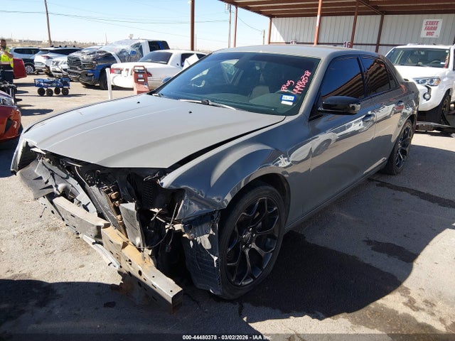 2019 Chrysler 300 Touring მანქანა იყიდება აუქციონზე, vin: 2C3CCAAG8KH614190, აუქციონის ნომერი: 44480378