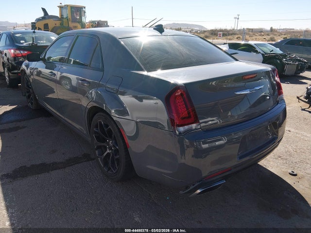 2019 Chrysler 300 Touring მანქანა იყიდება აუქციონზე, vin: 2C3CCAAG8KH614190, აუქციონის ნომერი: 44480378