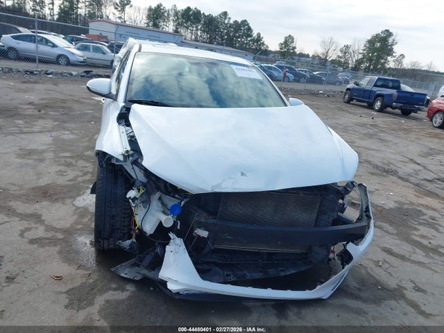 5NPD84LF7HH006443 Hyundai Elantra Limited