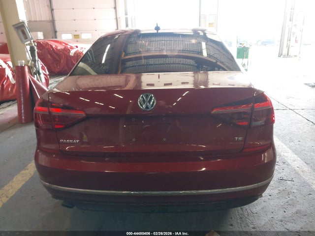 1VWAA7A31JC004669 Volkswagen Passat 2.0t R-line/2.0t S