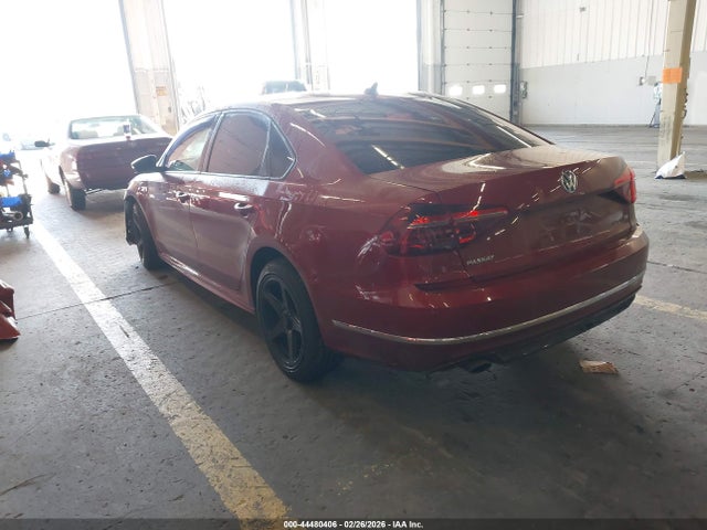 1VWAA7A31JC004669 Volkswagen Passat 2.0t R-line/2.0t S