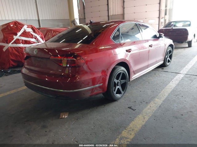 1VWAA7A31JC004669 Volkswagen Passat 2.0t R-line/2.0t S