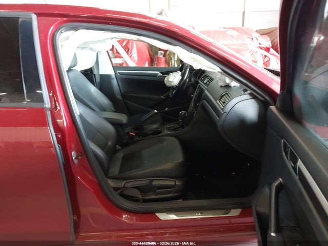 1VWAA7A31JC004669 Volkswagen Passat 2.0t R-line/2.0t S