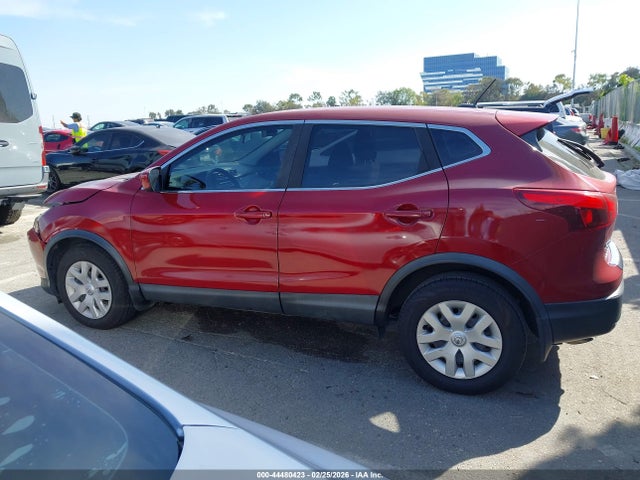 JN1BJ1CP4JW104903 Nissan Rogue Sport S