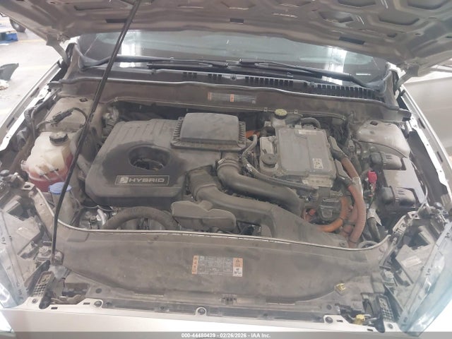 3FA6P0RU5KR235675 Ford Fusion Hybrid Titanium