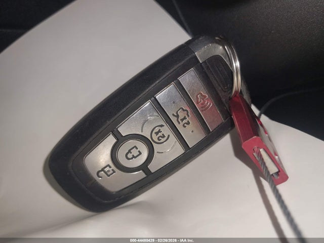 3FA6P0RU5KR235675 Ford Fusion Hybrid Titanium