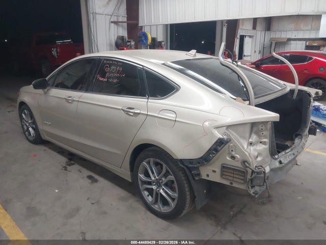 3FA6P0RU5KR235675 Ford Fusion Hybrid Titanium