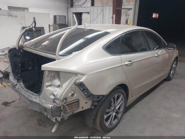3FA6P0RU5KR235675 Ford Fusion Hybrid Titanium