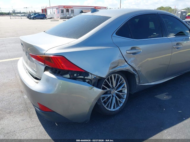 44480438 :رقم المزاد ، JTHBA1D27H5053959 vin ، 2017 Lexus Is 200t مزاد بيع