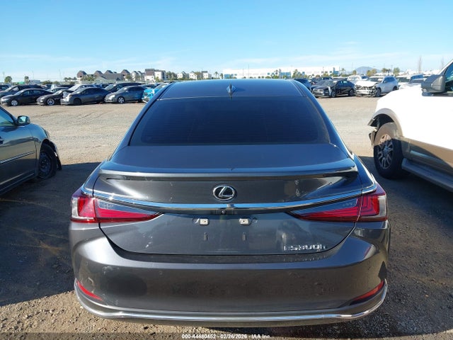 58ADA1C11SU057655 Lexus ES 300H