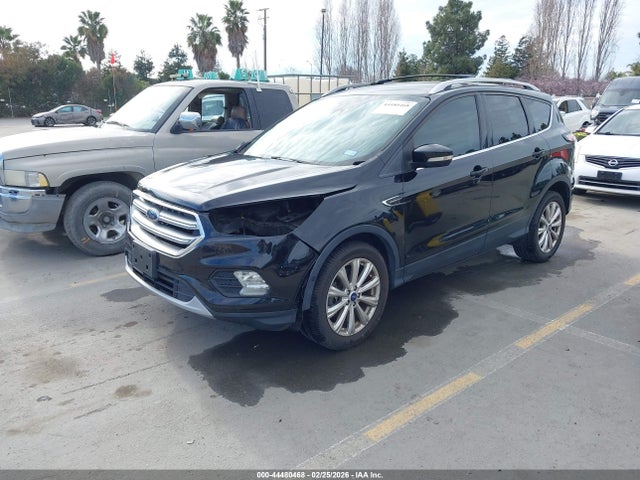 1FMCU9J98HUA81770 Ford Escape Titanium