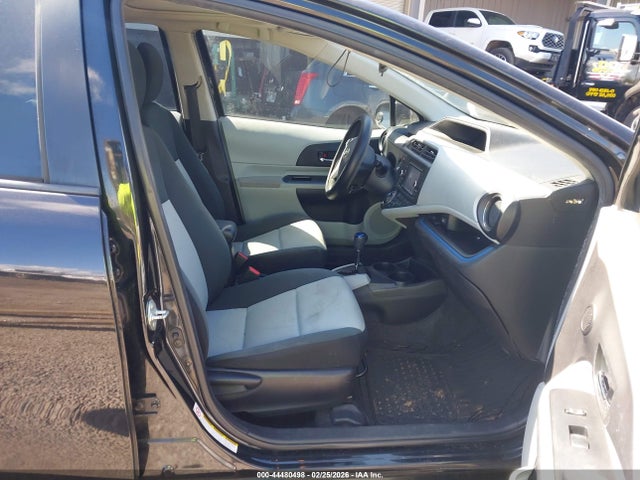44480498 :رقم المزاد ، JTDKDTB31C1009651 vin ، 2012 Toyota Prius C Three مزاد بيع