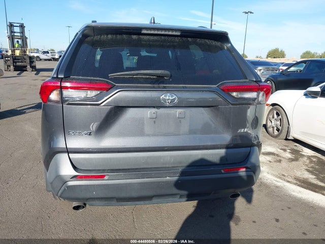 Toyota Rav4 Xle 2019 2T3W1RFV3KW028226 Image 17