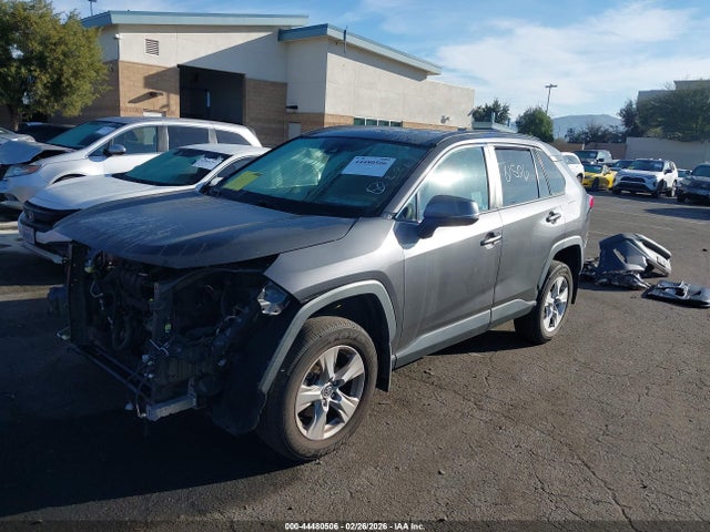 Toyota Rav4 Xle 2019 2T3W1RFV3KW028226 Image 2