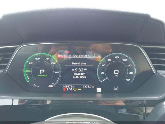 Aukcja sprzedaży 2021 Audi E-tron Premium Plus Quattro, vin: WA1LAAGE8MB039232, numer aukcji: 44480512